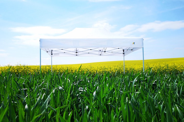 3x4,5 m Kiállítókerti sátor